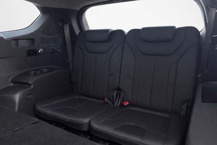 Sort Hyundai Santa Fe fra 2020