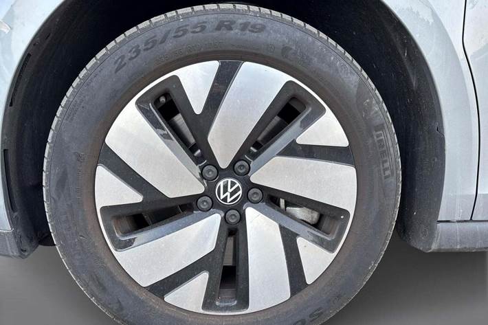 Sølv VW ID.Buzz fra 2025