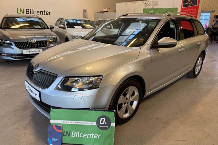 undefined Skoda Octavia fra 2016 set udefra