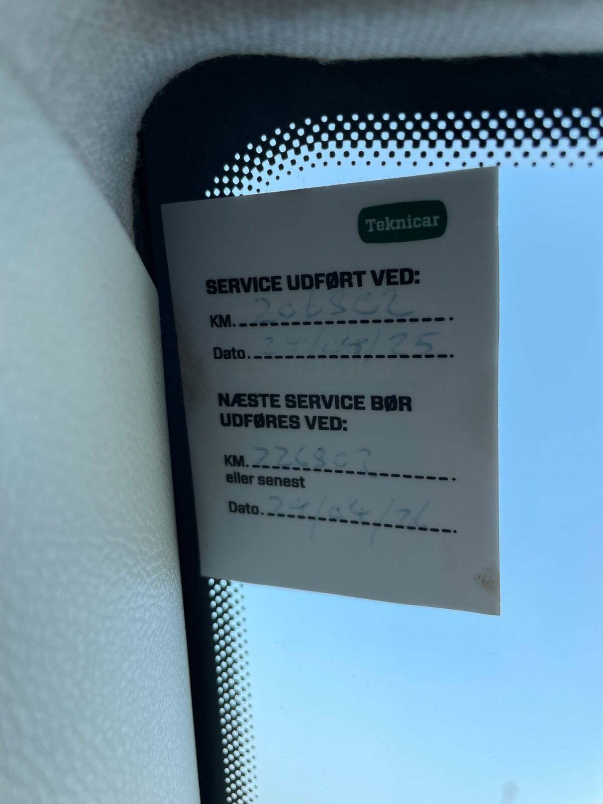 Grå Skoda Fabia fra 2015