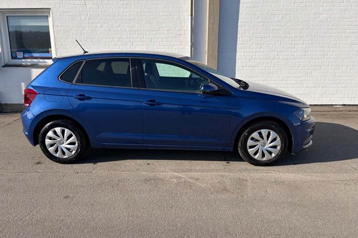 Blå VW Polo fra 2019