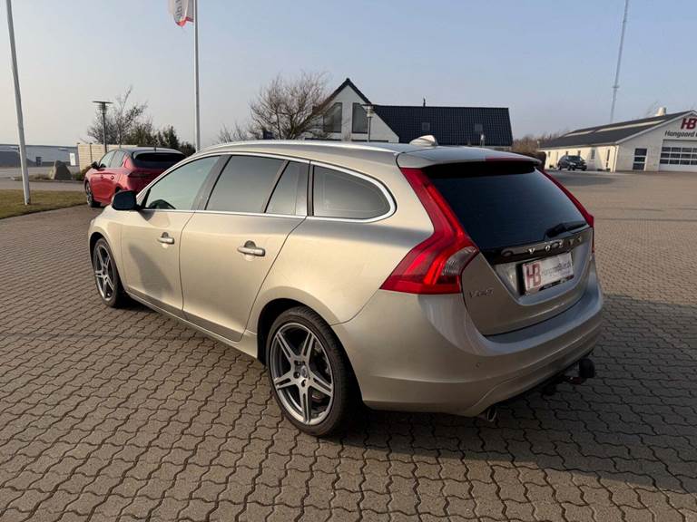 Volvo V60 2,0 D4 163 Summum aut.