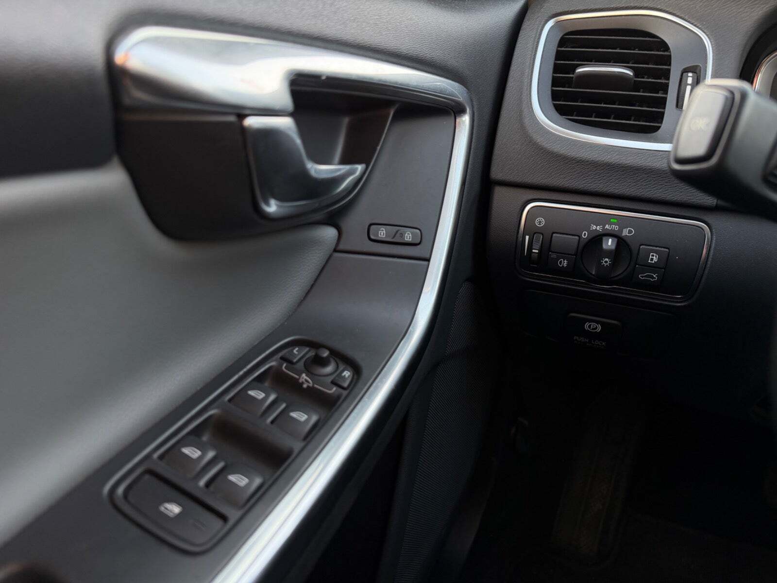 undefined Volvo V60 fra 2014