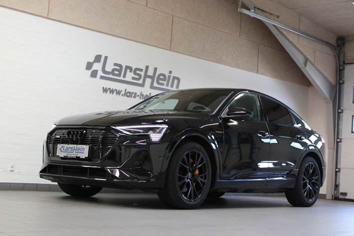 Sort Audi e-tron fra 2023