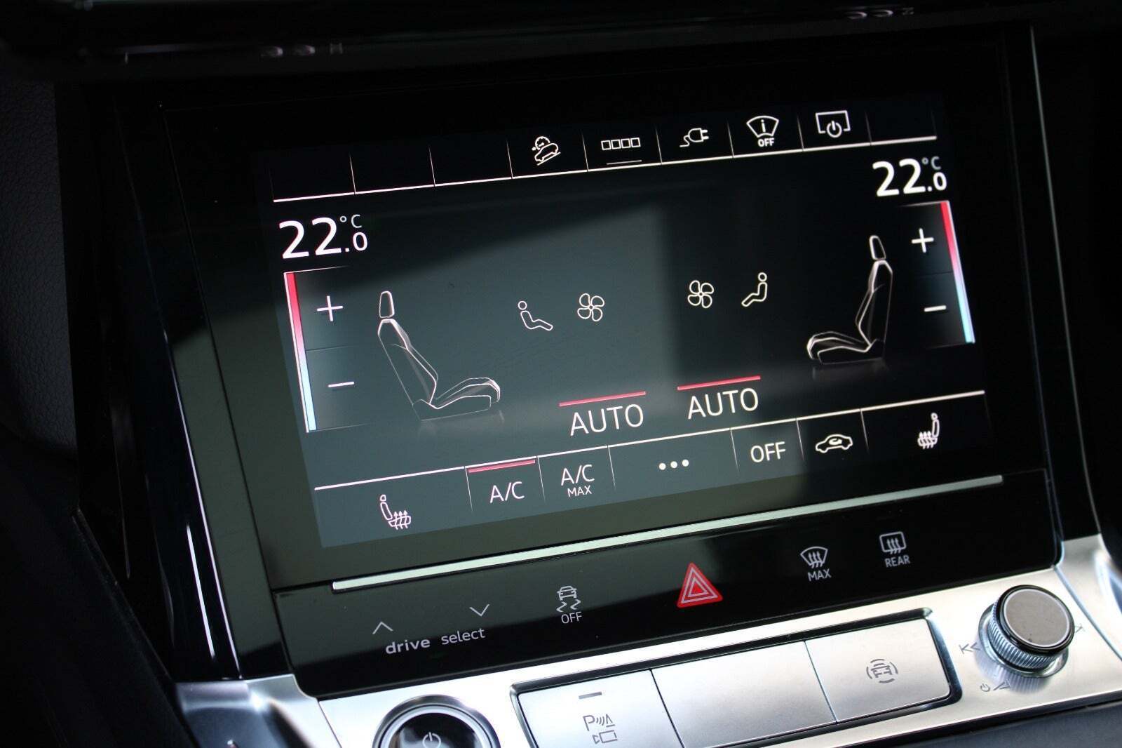 Sort Audi e-tron fra 2023