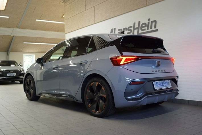 Grå Cupra Born fra 2022