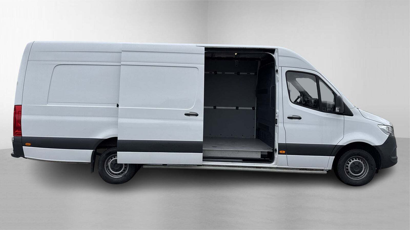 Hvid Mercedes Sprinter 317 fra 2022