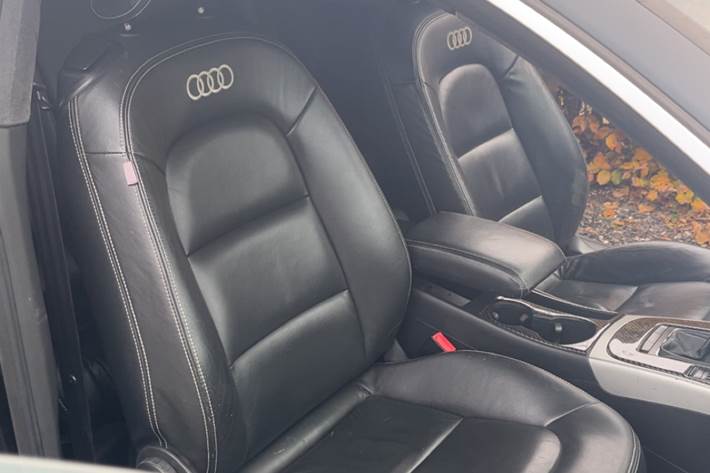 Hvid Audi A 6 fra 2010