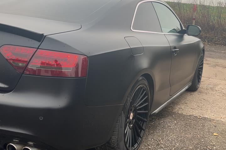 Hvid Audi A 6 fra 2010