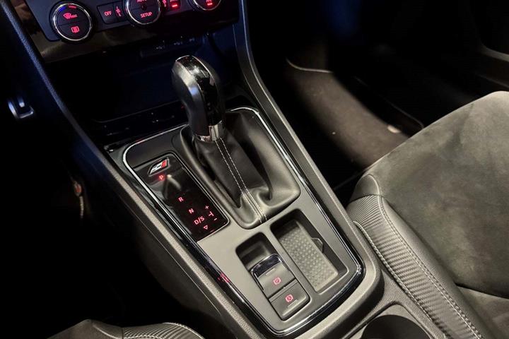 Hvid Seat Leon fra 2018