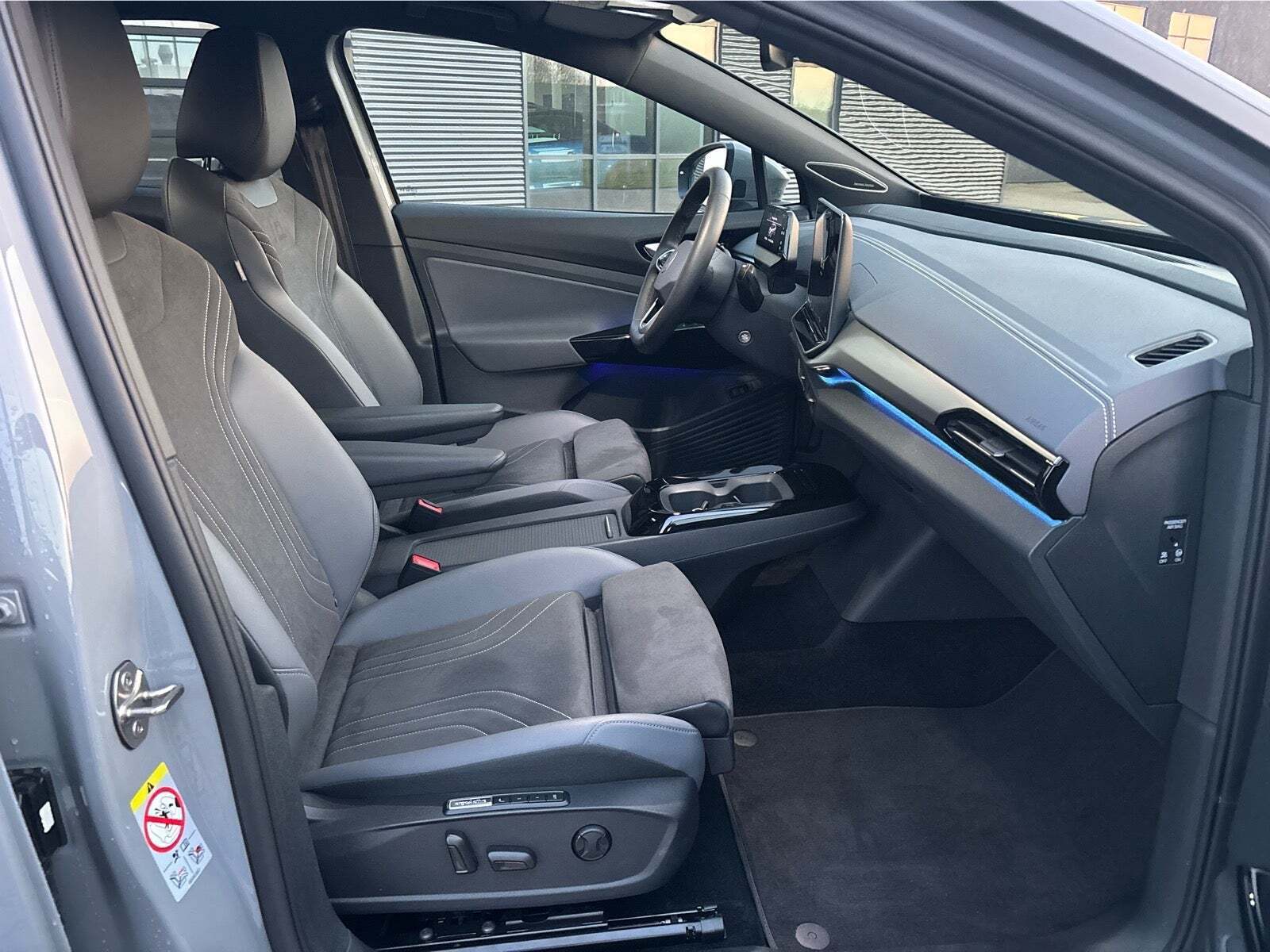 Grå VW ID.4 fra 2025