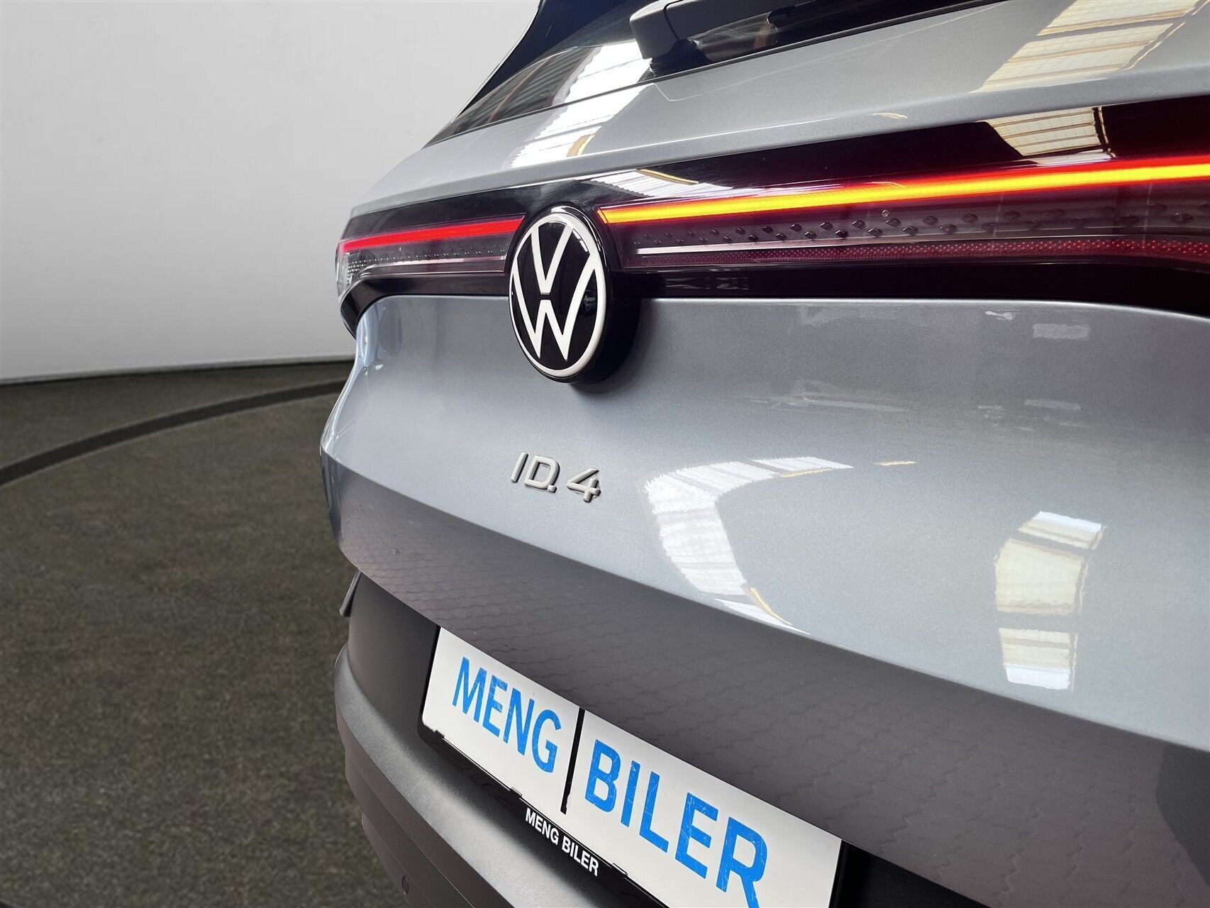 Grå VW ID.4 fra 2022