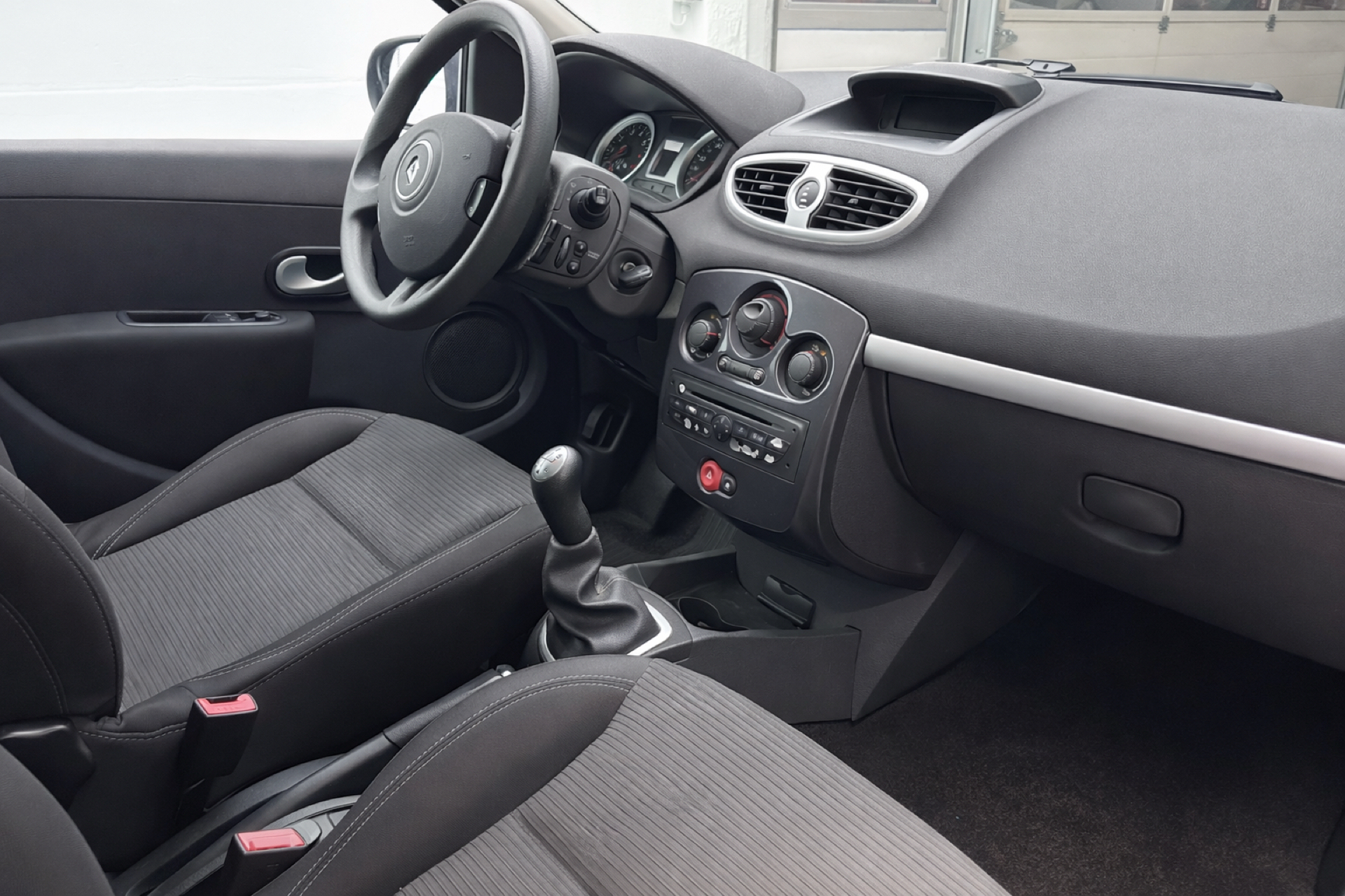 Renault Clio 1,2 Sport Tourer TCE Expression 100HK Stc