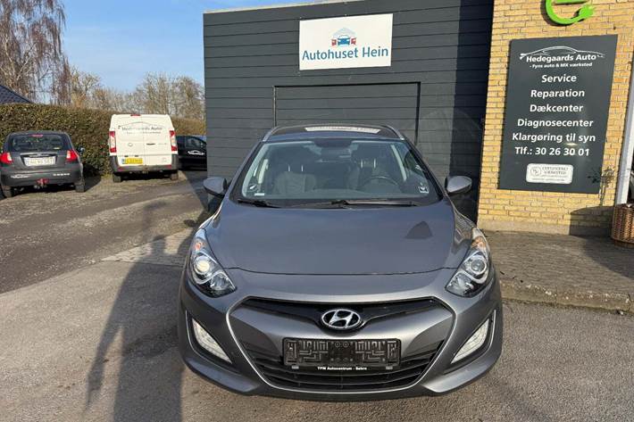 Sort Hyundai i30 fra 2014