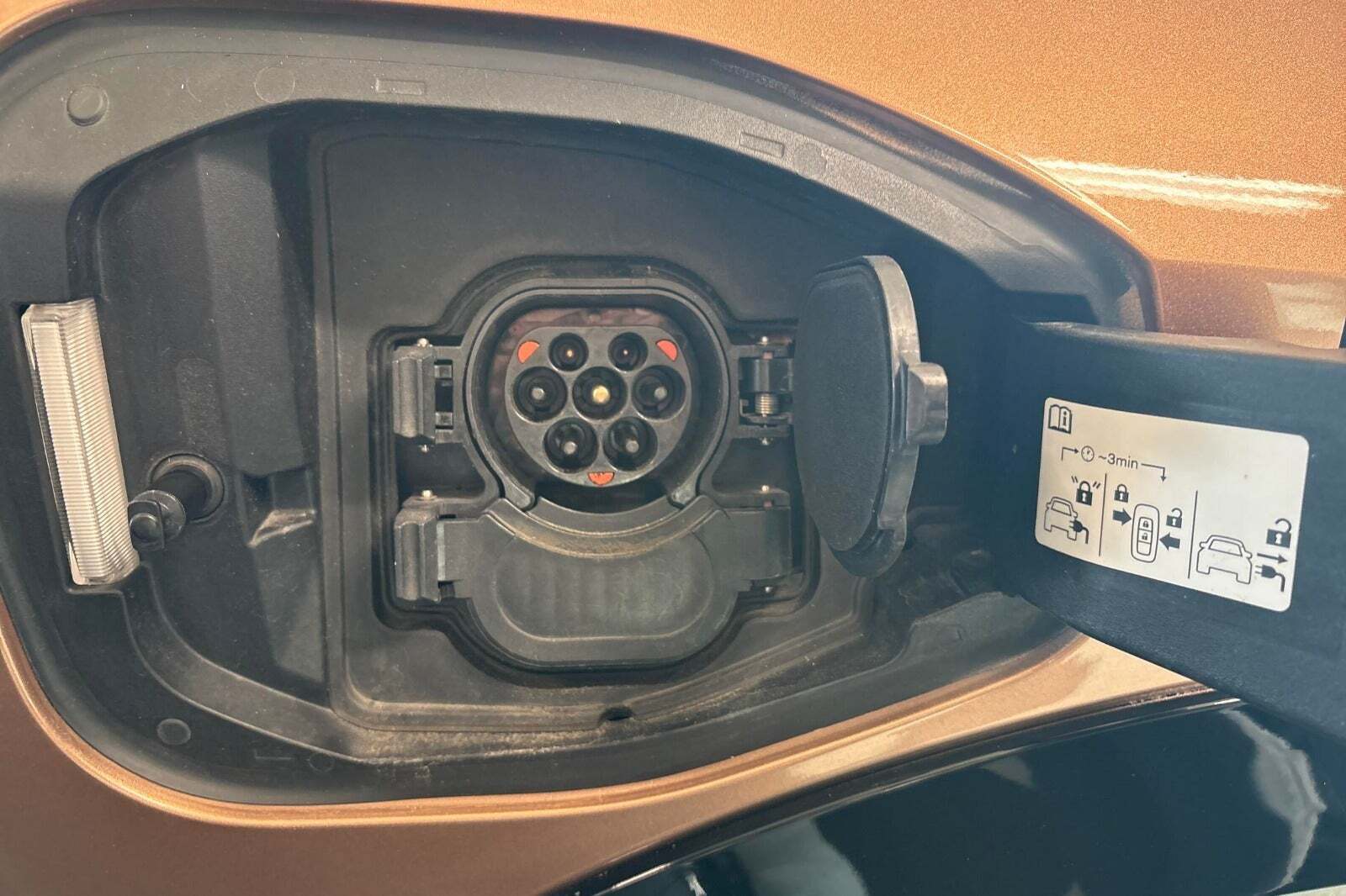 Bronze Nissan Ariya fra 2022