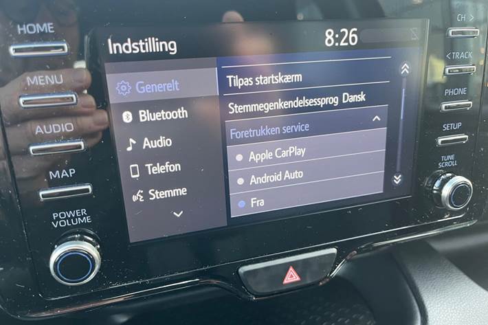 Rød Toyota Yaris fra 2020