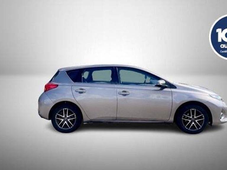 Toyota Auris 1,6 T2