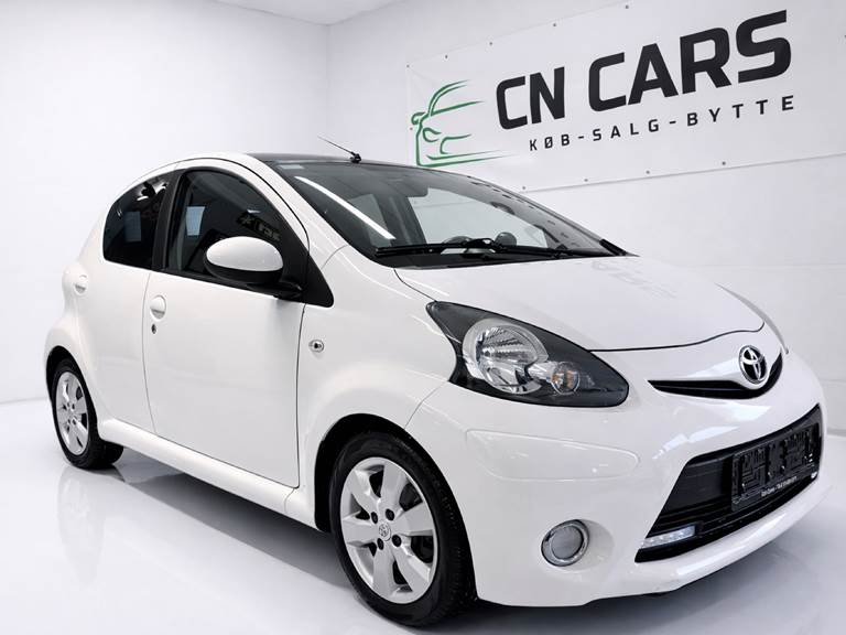 Toyota Aygo 1,0 VVT-I Red&Black 68HK 5d