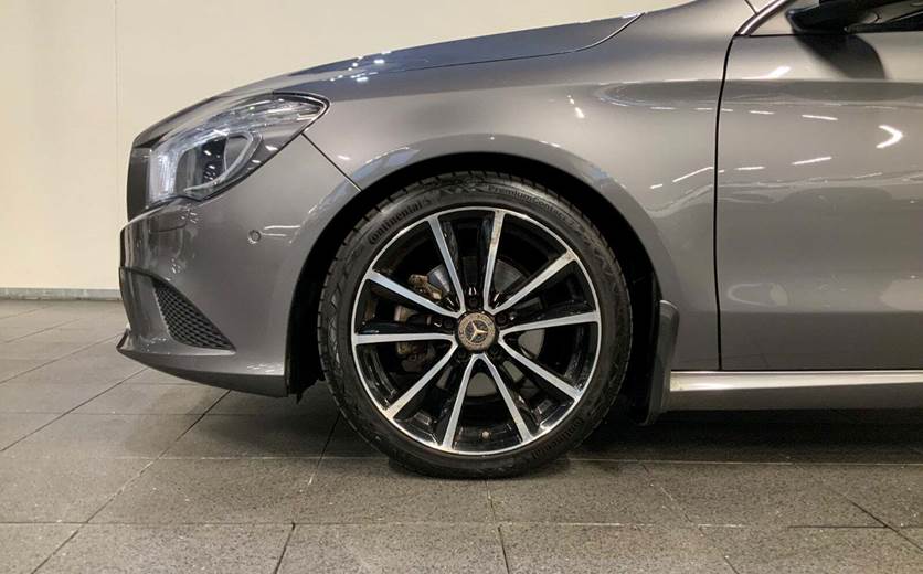 Mercedes CLA180