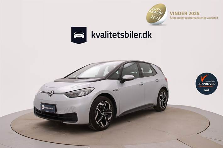 Sølv VW ID.3 fra 2022 set udefra