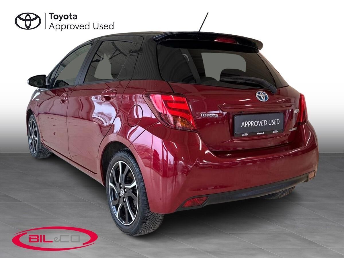 Toyota Yaris 1,5 Hybrid Spirit E-CVT 100HK 5d Trinl. Gear