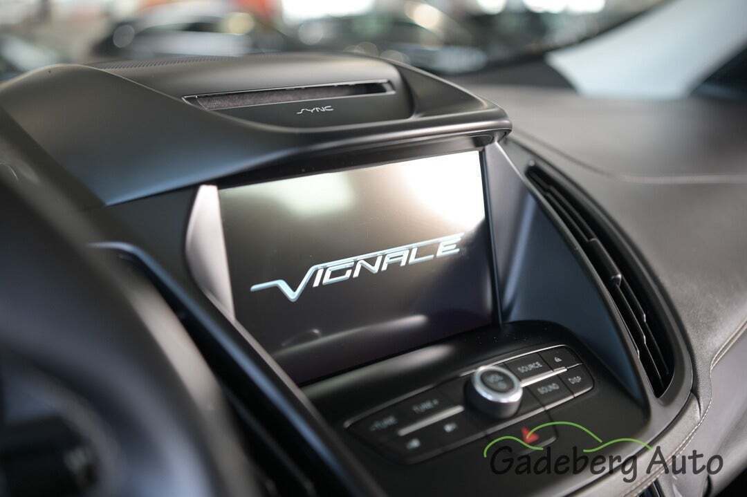 Grå Ford Kuga fra 2018