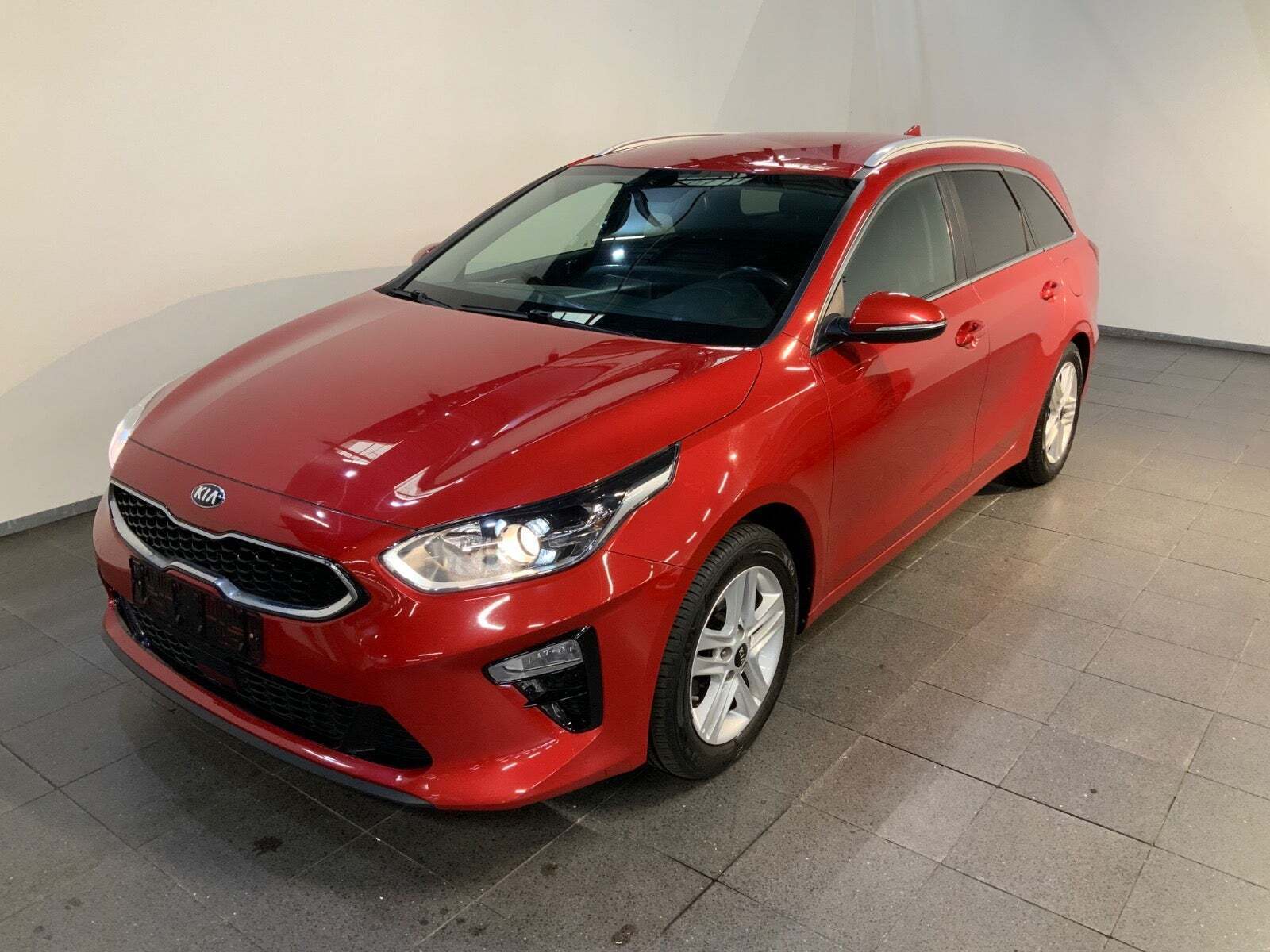 Kia Ceed 1,6 CRDi 136 Intro Edition SW DCT