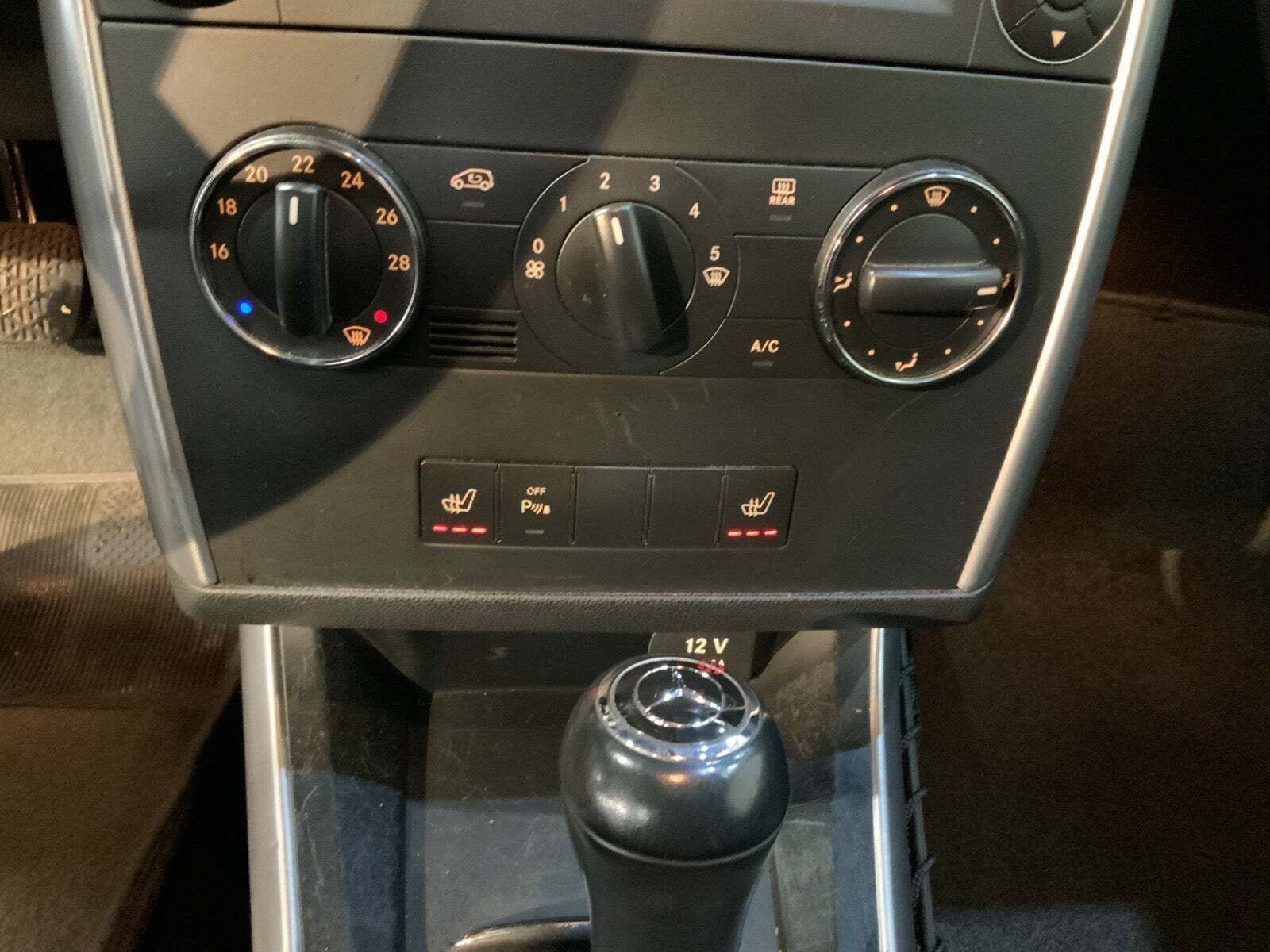 Brun Mercedes B200 fra 2010