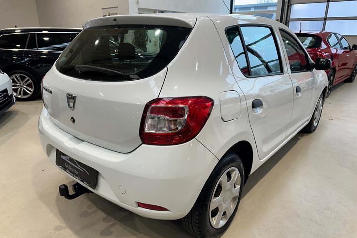 Hvid Dacia Sandero fra 2013