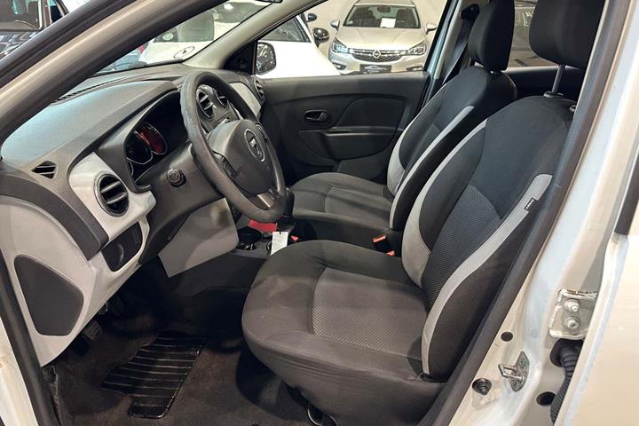 Hvid Dacia Sandero fra 2013
