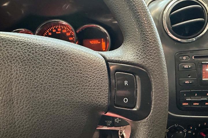 Hvid Dacia Sandero fra 2013