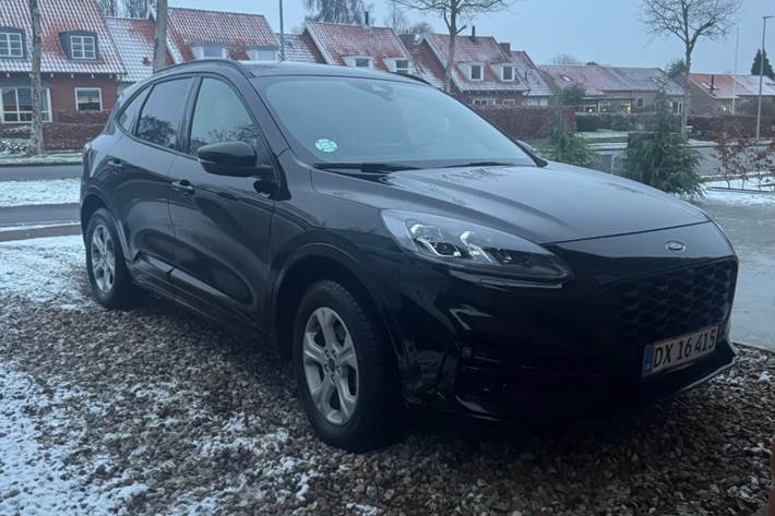 Sort Ford Kuga fra 2023