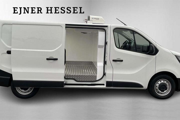 Hvid Renault Trafic fra 2025