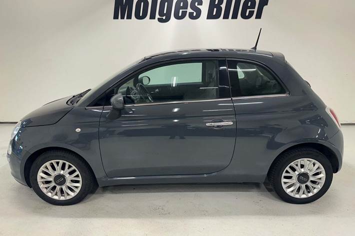 Grå Fiat 500 fra 2015