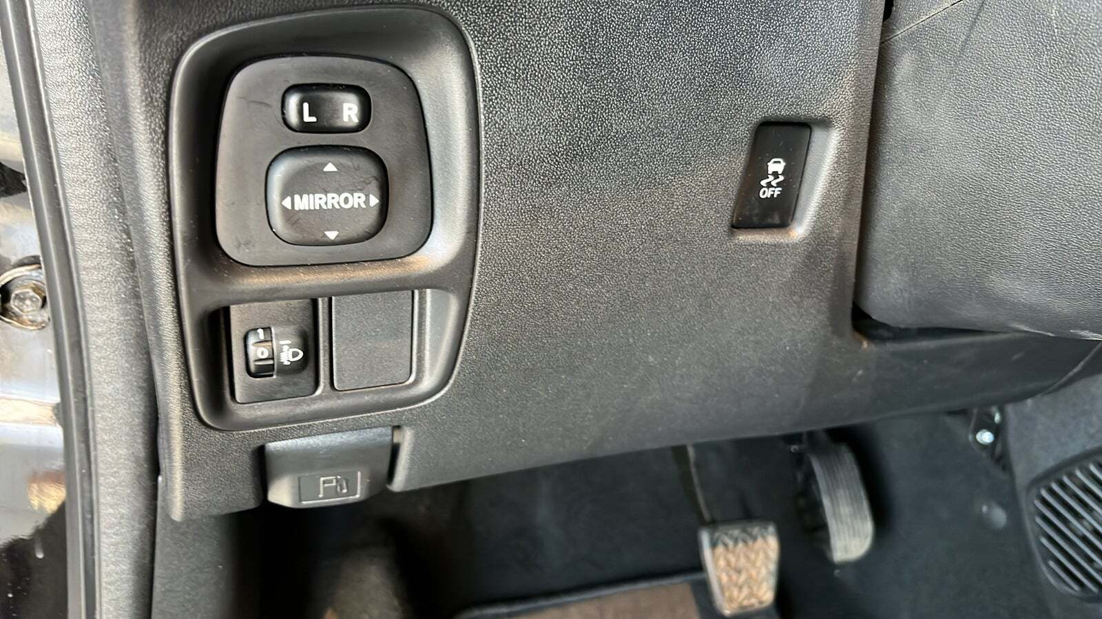 Beige Toyota Aygo fra 2017