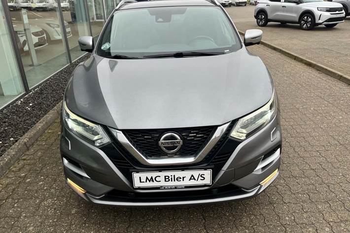 Grå Nissan Qashqai fra 2019