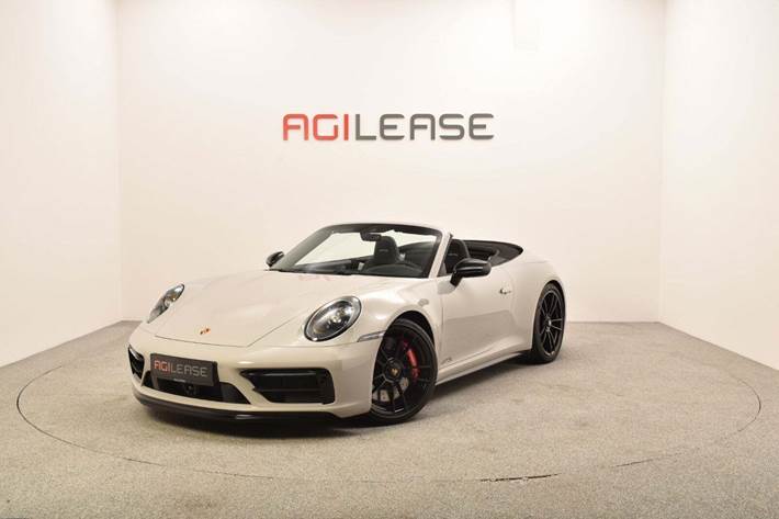 Grå Porsche 911 Carrera GTS fra 2022