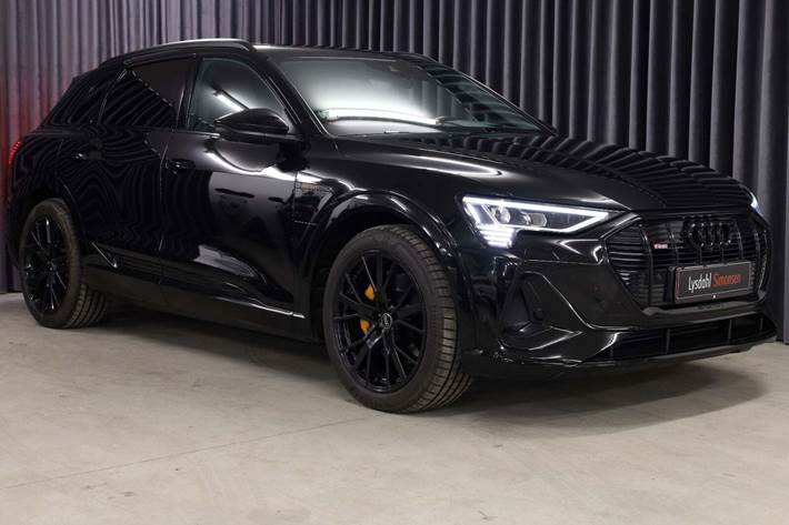 Sort Audi e-tron fra 2022