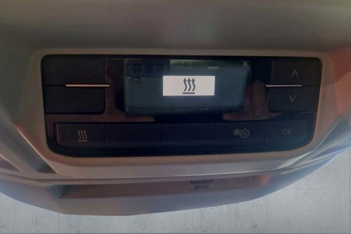 Hvid VW Crafter 35 fra 2024