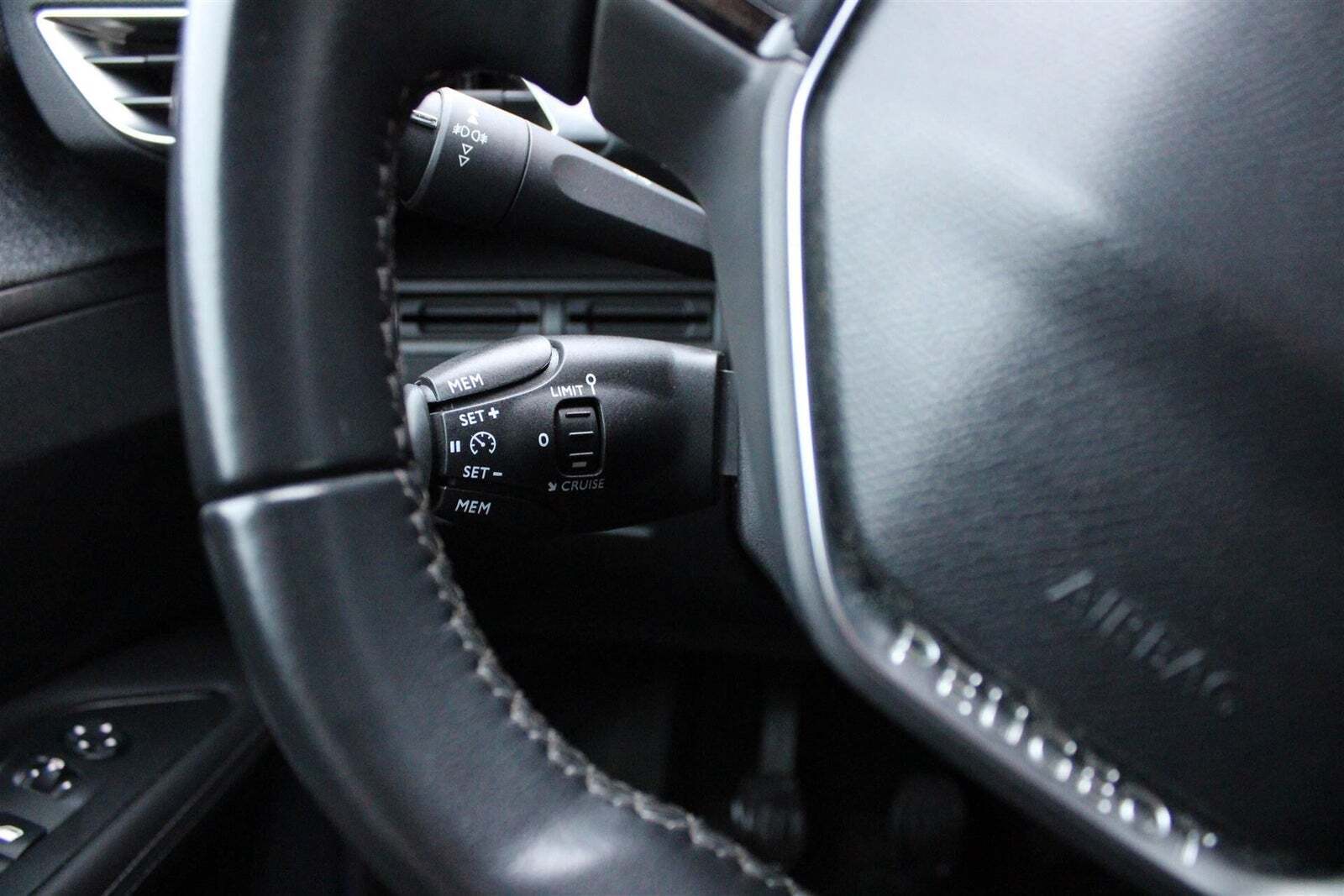 Peugeot 3008 2,0 BlueHDi 150 Allure