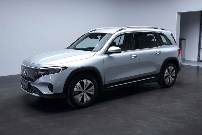 Sølv Mercedes EQB350 fra 2025