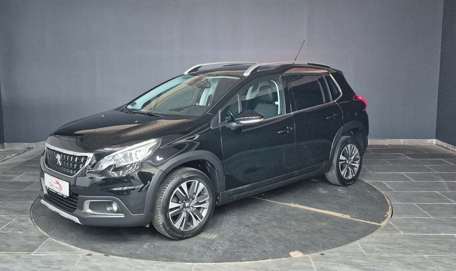 Peugeot 2008 1,6 BlueHDi 100 Allure Sky