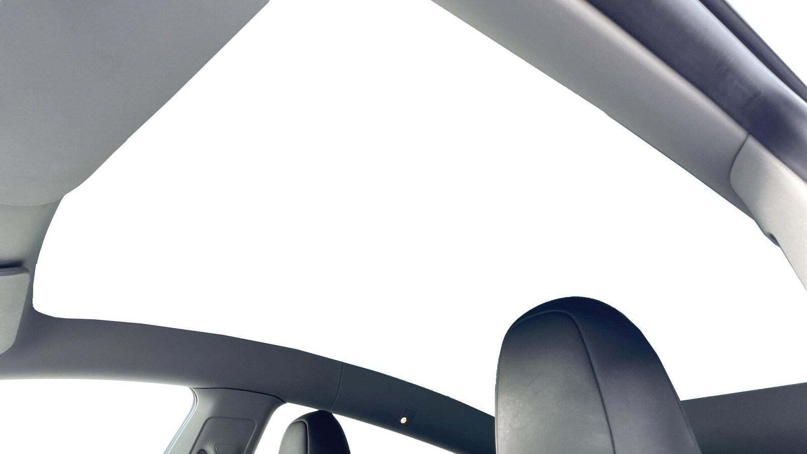 Sort Tesla Model Y fra 2023