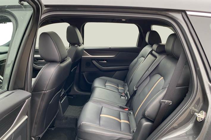 Grå Mazda CX-80 fra 2025