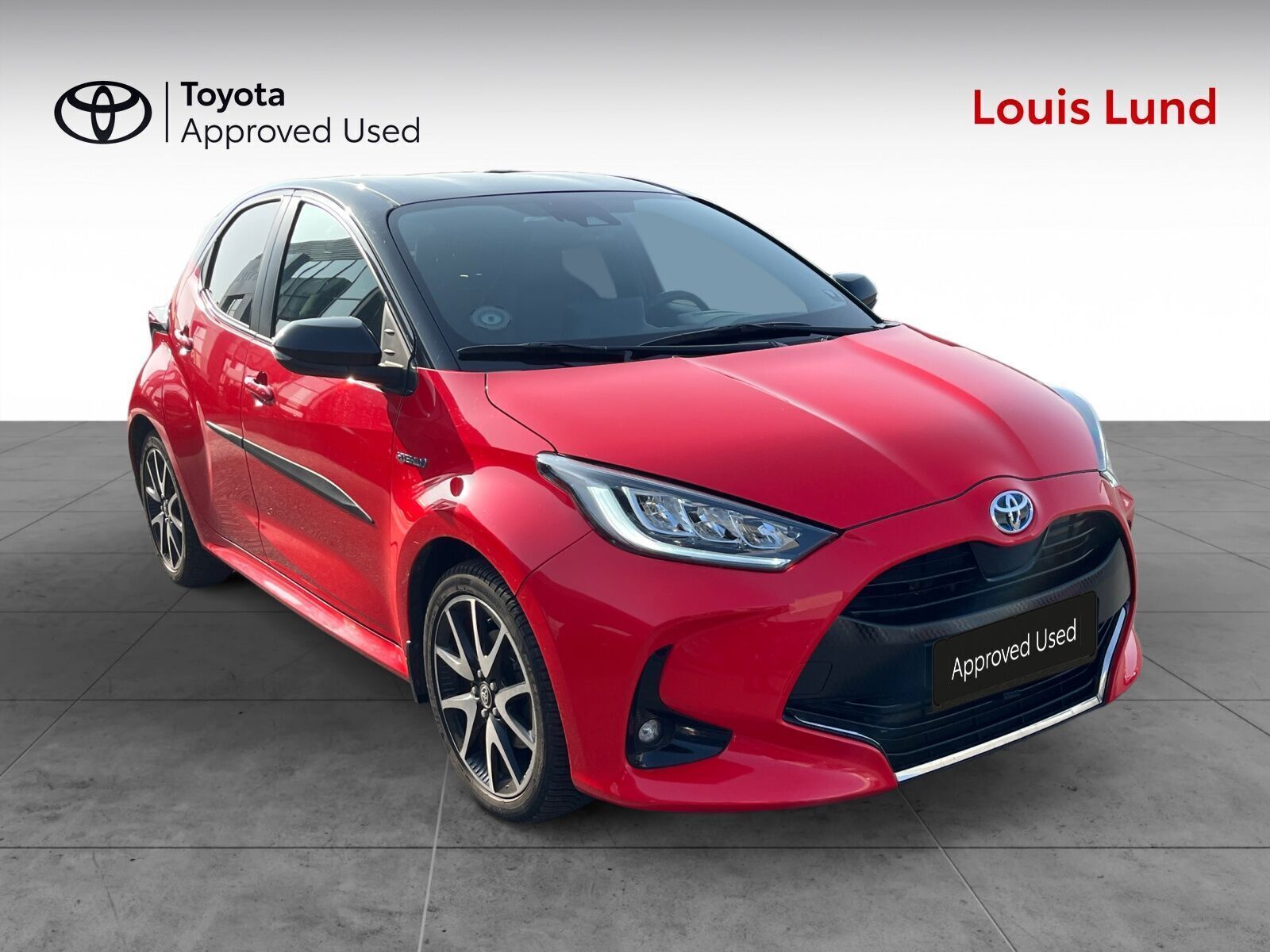 Rød Toyota Yaris fra 2021