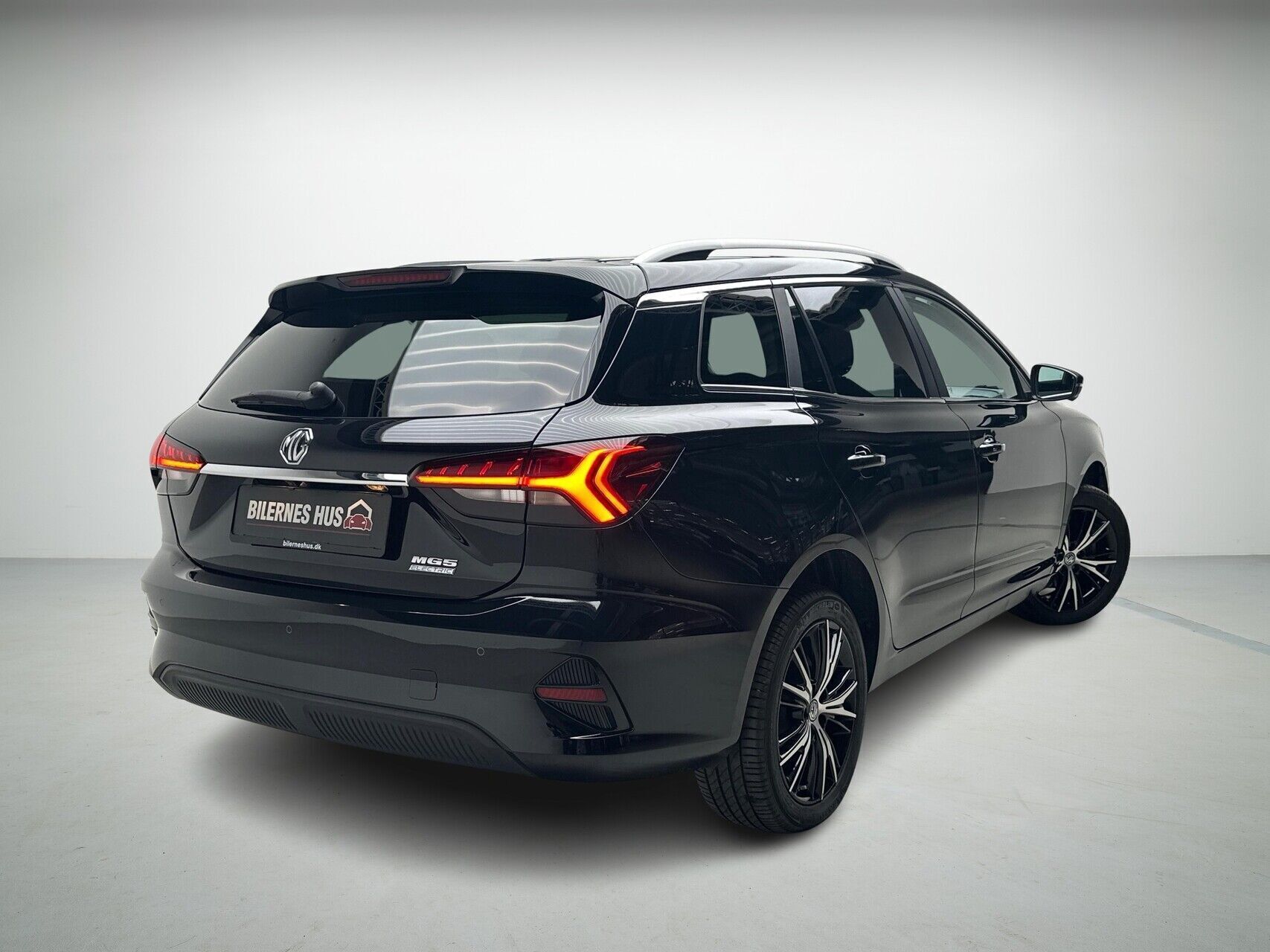 MG MG5 Electric EL Standard Range Luxury 177HK Stc Aut.