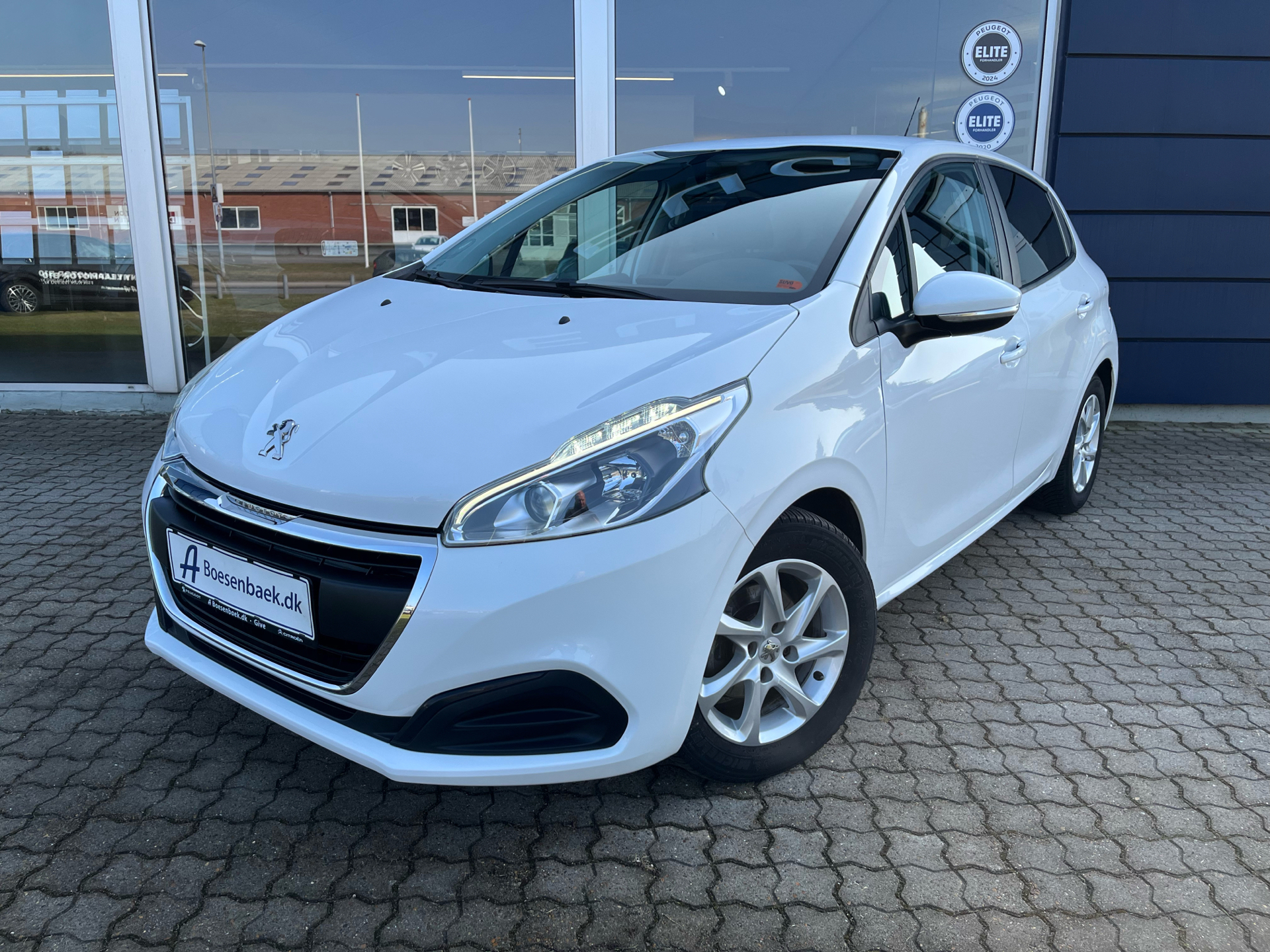 Peugeot 208 1,2 PureTech Like+ 82HK 5d