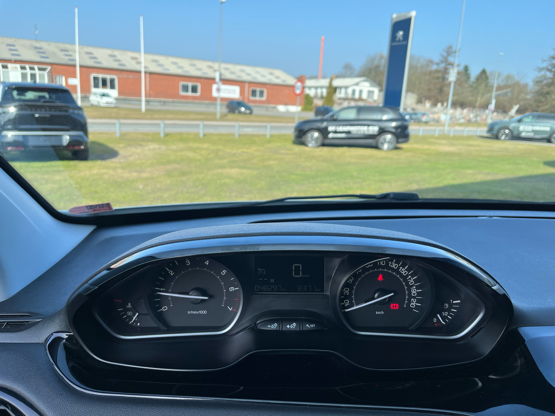 Hvid Peugeot 208 fra 2019