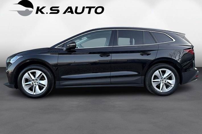 Sort Skoda Enyaq fra 2023