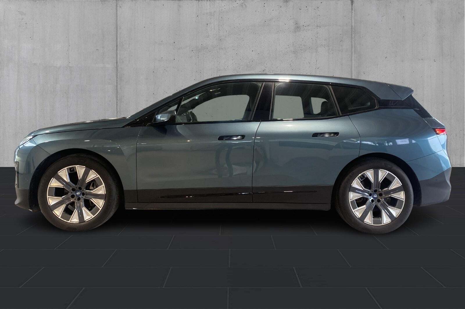 BMW iX xDrive40